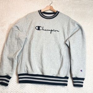 Vintage 90's Champion Reverse‎ Weave Sweatshirt Crewneck Embroidered Spellout S